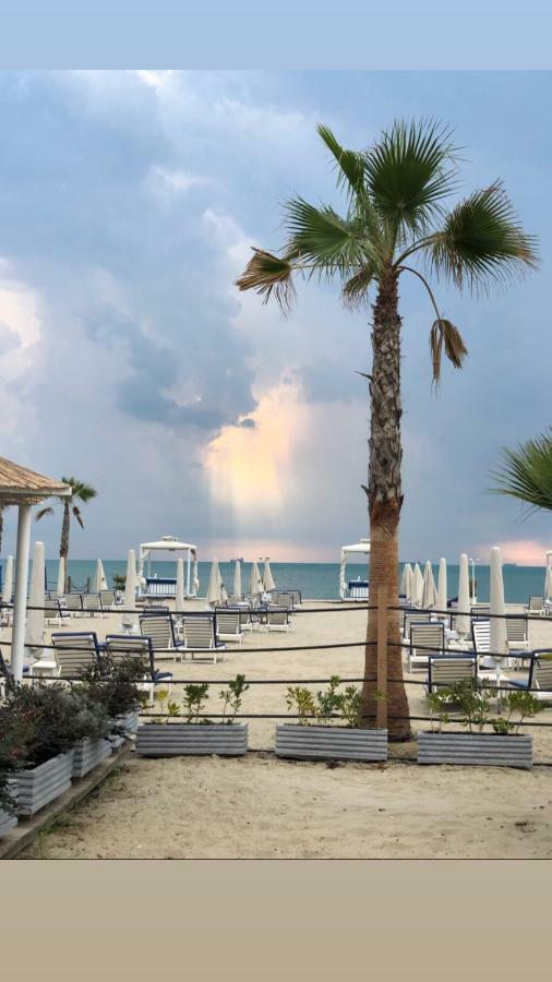Mali I Robit Beachfront * Golem (Tirana)